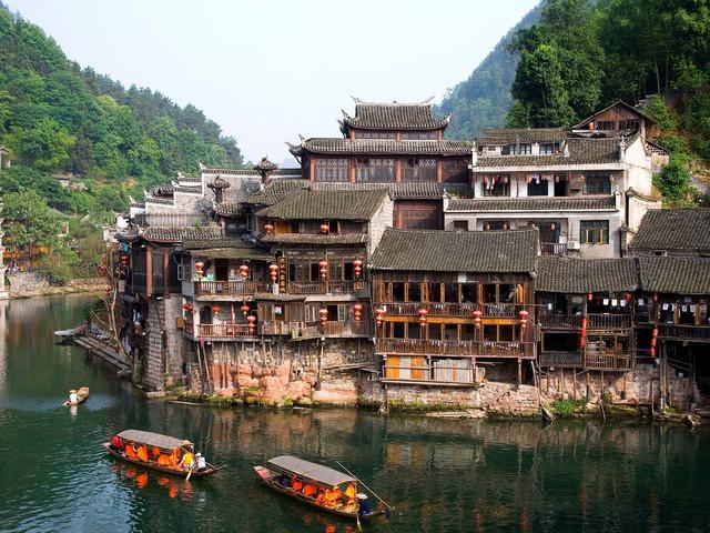 升空的愤怒奶奶